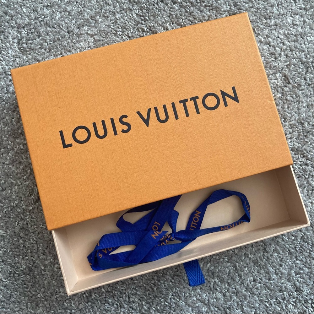 LV gift box Louis Vuitton small gift box